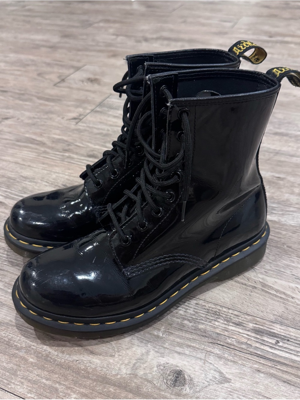 Dr. Martens 1460 Women’s Patent Leather 8-Eye Lace Up Boots — Size 9